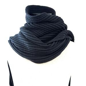 Lien Ribbed Cotton Scarf Black